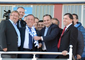 Ağaoğlu'ndan Erzurumspor'a destek