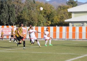 Tekirdağspor, Tire ve Erzurumspor'un peşinde