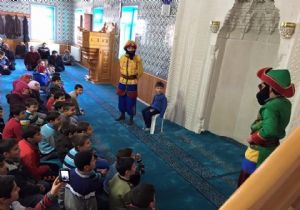 Erzurum'da camiler çocuklarla şenleniyor