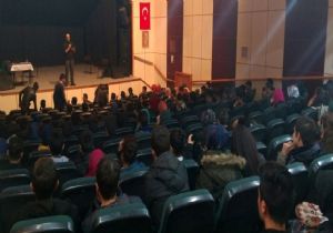 Gençlik Meclisi'nden motivasyon eğitimi