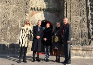 ‘Erzurum yükselen değerlere sahip'