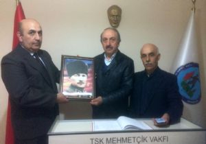 ‘Mehmetçik Vakfı Gönül adresimiz'