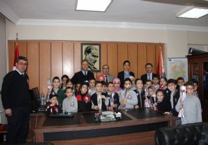 Öğrenciler, 171'inci yıl coşkusunu paylaştı