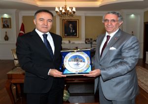 Altıparmak'a Türk Dünyası teşekkürü