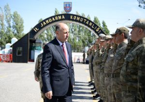 Vali Azizoğlu'ndan Jandarma'ya ziyaret