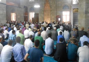 Mehmetçik Vakfı şühedayı mevlitle andı