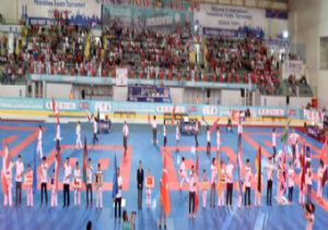 Karate'nin nabzı Erzurum'da atıyor