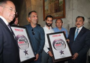 Akdağ ve Eroğlu'na Demokrasi teşekkürü