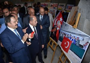 Demokrasi nöbetleri fotoğraf sergisinde