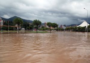 Artvin'de sel faciası