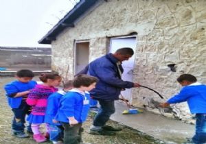 Hem müdür, hem öğretmen, hem hizmetli