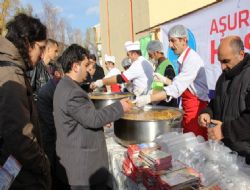 24 noktada aşure dağıtıldı
