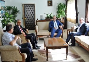 Orhan KKTC'de Erzurum'u tanıttı