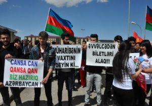 Üniversitelilerden Ermenistan'a tepki