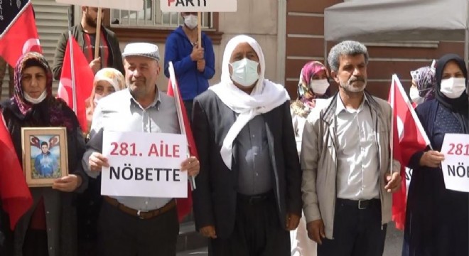 281'nci aile evlat nöbetine katıldı