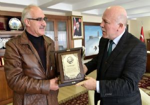 Beypınarlılardan Sekmen'e hizmet teşekkürü