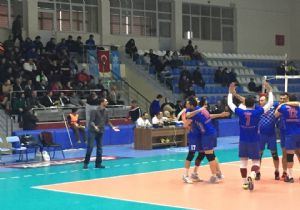 Aydemir'den Palandöken'e tribün desteği