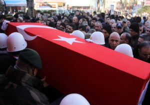'Şehitler ölmez vatan bölünmez'
