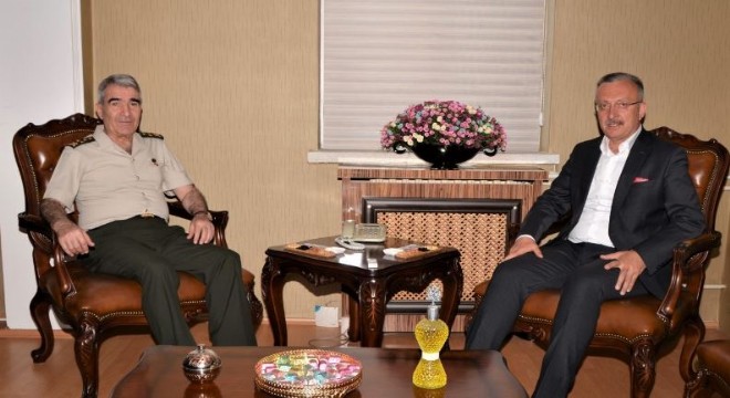 3. Ordu Komutanı Orgeneral Savaş'tan veda ziyareti