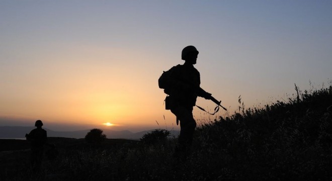 “3 PKK/YPG'li teslim oldu”
