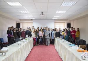 37 sağlıkçı Yeni Doğan eğitimi aldı