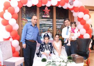 Ertugay Ailesi'nin mutlu günü