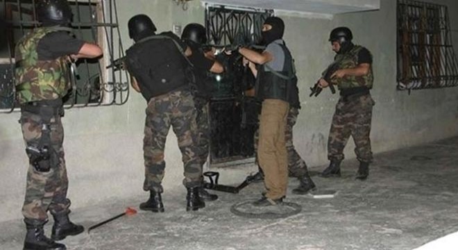 4 PKK'lı terörist hücre evinde etkisiz hale getirildi