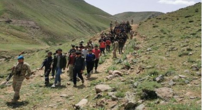 48 düzensiz göçmen yakalandı