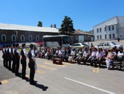 Emeklerini sergiye çıkardılar