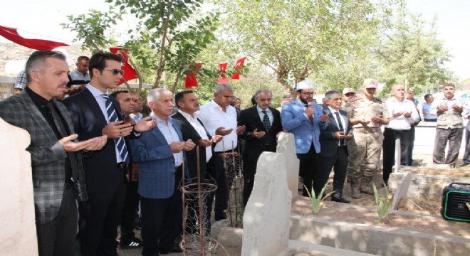 8'i çocuk 26 şehit dualarla anıldı