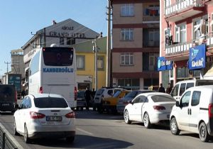 E-80'de park çarpıklığı