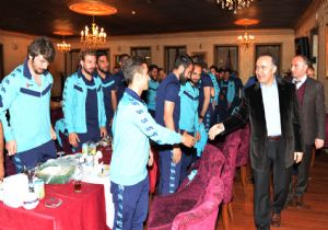 Altıparmak'tan Erzurumspor'a moral destek