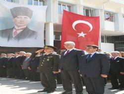 Kahraman ecdad saygıyla anıldı
