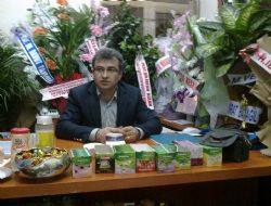 Aksu profesörlüğe yükseldi