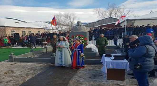 ASİMDER'den Avağyan heykeline tepki