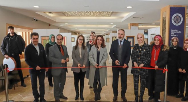ATAUNİ'de Kadınlar ve Çiçekler Sergisi