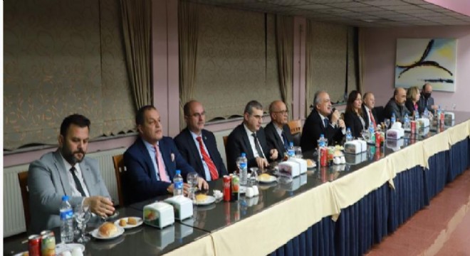 ATAUNİ'de bilimsel yayın istişaresi