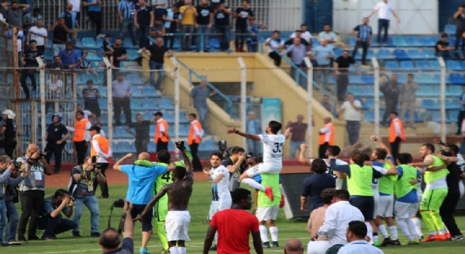 Adana'da sevinç, Samsun'da üzüntü
