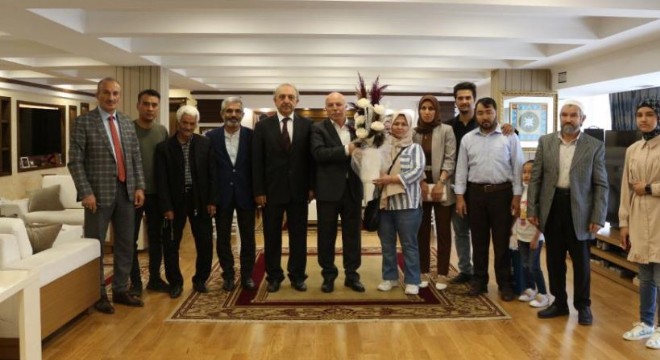 Afgan ailelerden Sekmen'e teşekkür