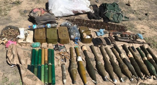 Ağrı Dağı'nda mühimmat ele geçirildi