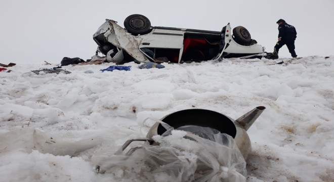 Ağrı yolunda trafik faciası: 2 ölü, 4 yaralı