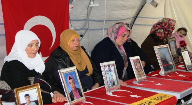 Ailelerin evlat nöbeti 121'inci gününde