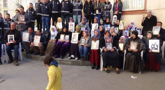 Ailelerin evlat nöbeti 179'uncu gününde