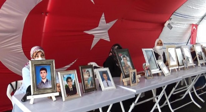 Ailelerin evlat nöbeti 301'inci gününde