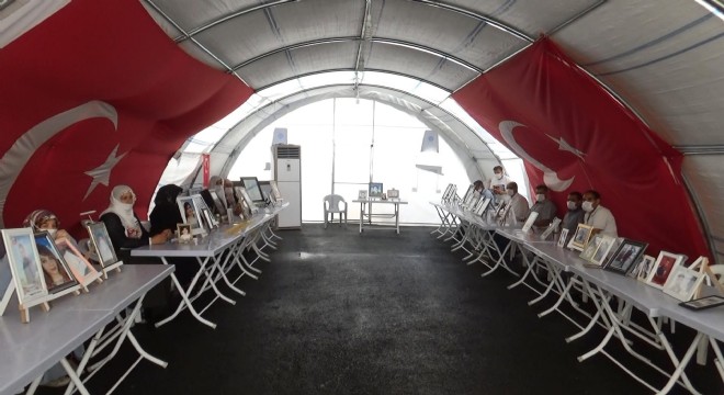 Ailelerin evlat nöbeti 328'inci gününde