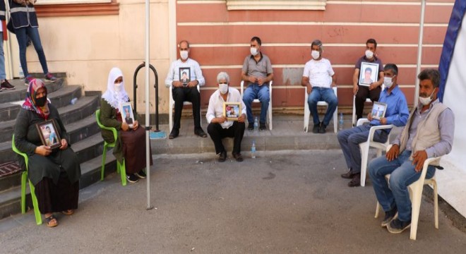 Ailelerin evlat nöbeti 385'inci gününde