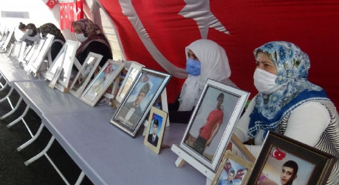 Ailelerin evlat nöbeti 398'inci gününde