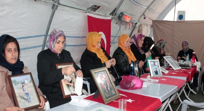 Ailelerin evlat nöbeti 94'üncü gününde