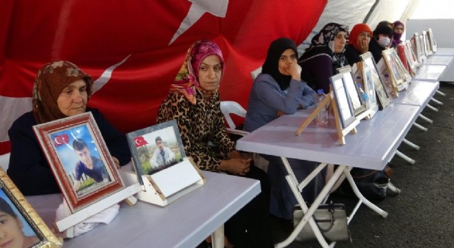 Ailelerin evlat nöbeti bin 130'uncu gününde