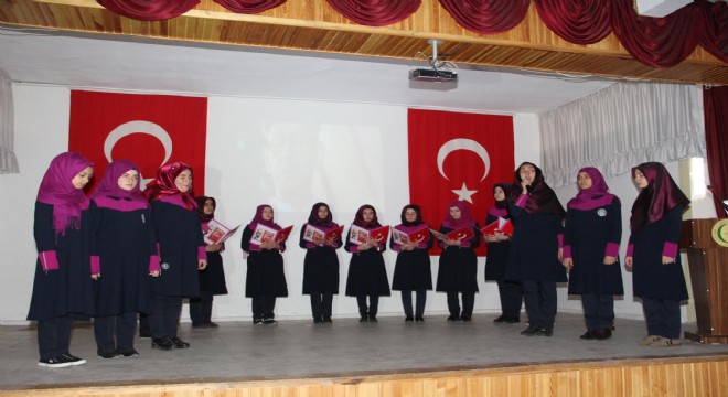 Akif'e Vefa, istiklal Marşı'na Sadakat